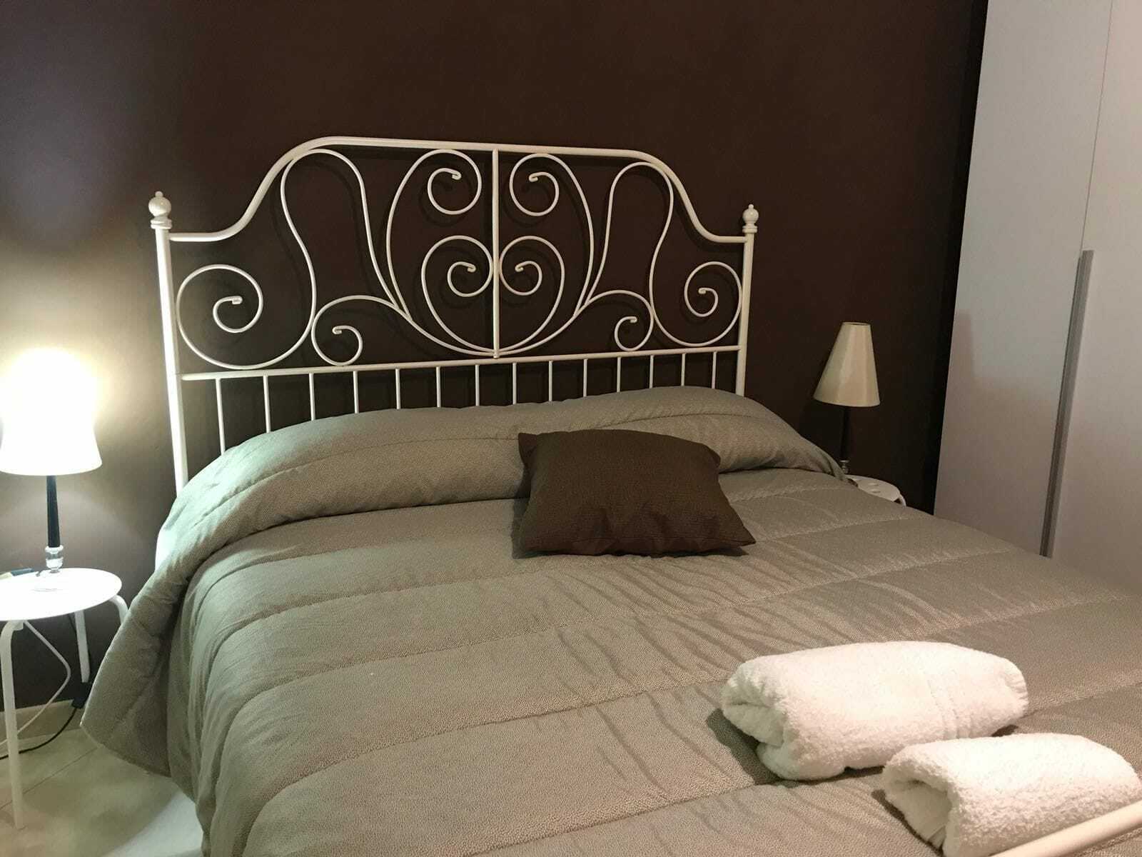 Casa Family & Friends Bed & Breakfast Salerno Exterior foto