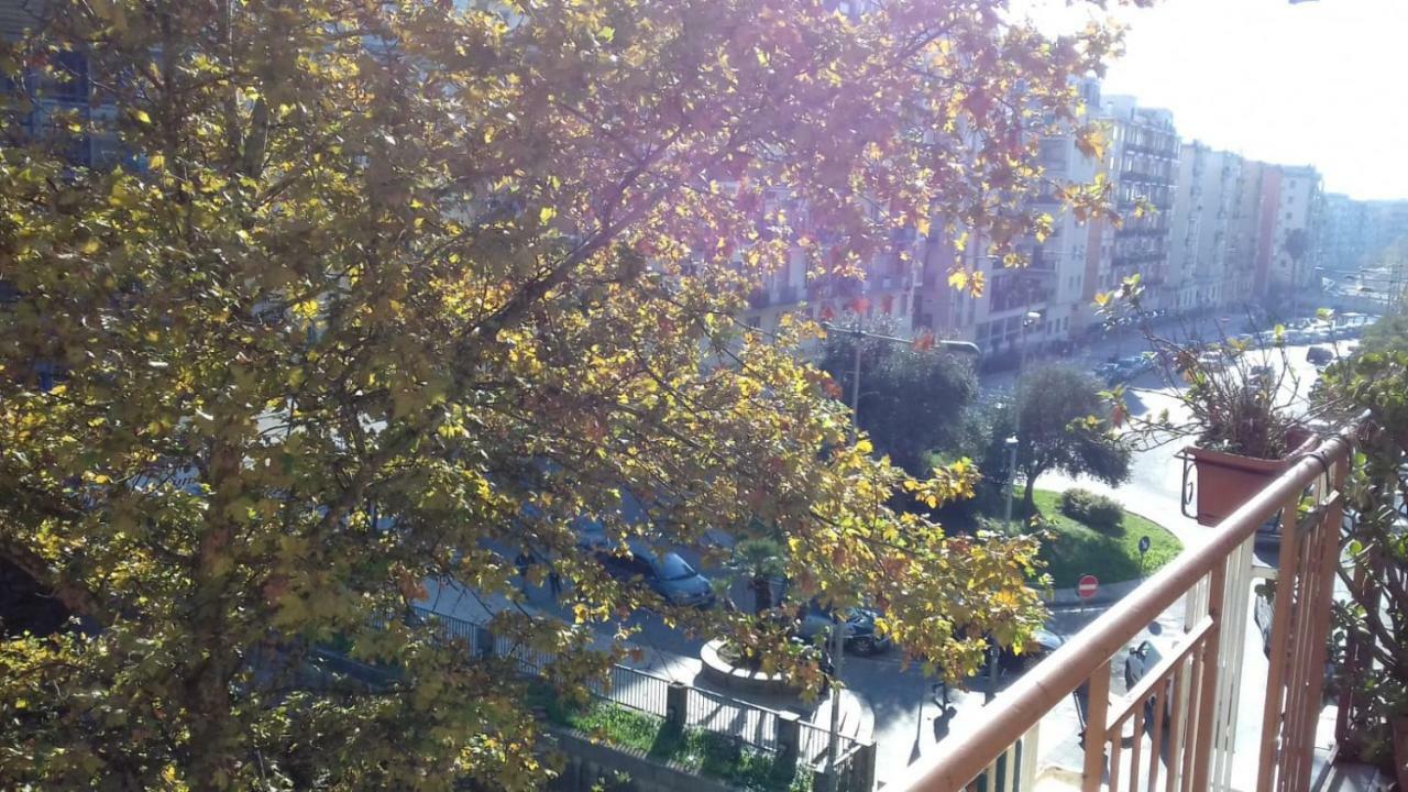Casa Family & Friends Bed & Breakfast Salerno Exterior foto