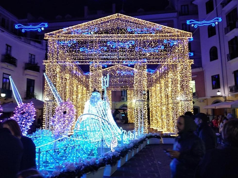 Casa Family & Friends Bed & Breakfast Salerno Exterior foto