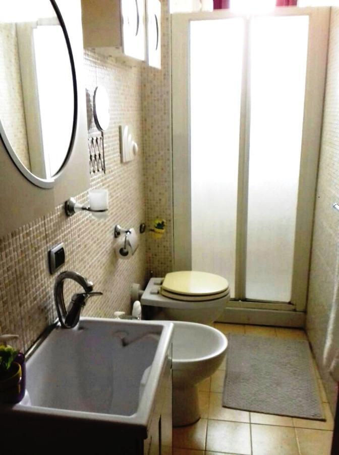 Casa Family & Friends Bed & Breakfast Salerno Exterior foto